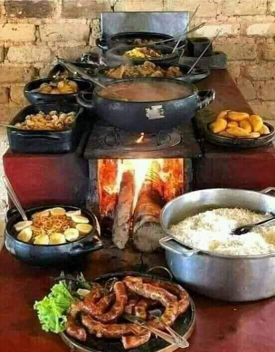 fogón y almuerzo listo en el rancho en México