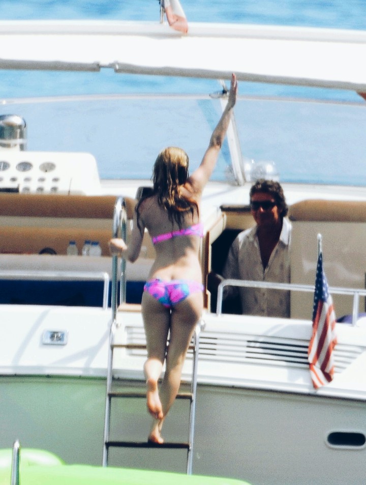 Avril Levine in Bikini
