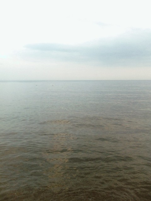 море
