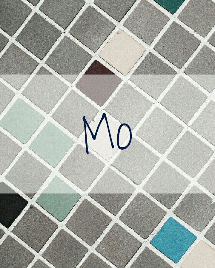 Mo