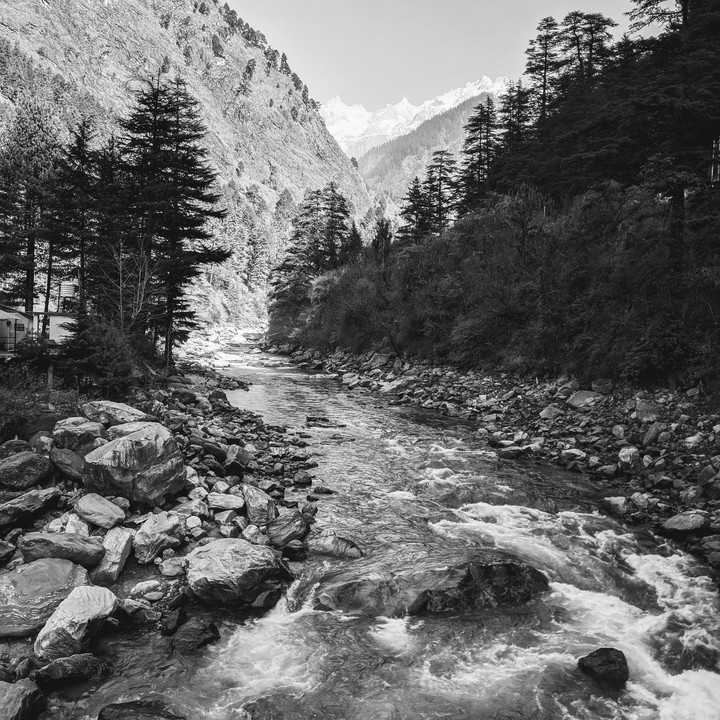 Icy waters of parbati river in kasol
