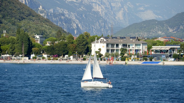 Segelboot vor Torbole