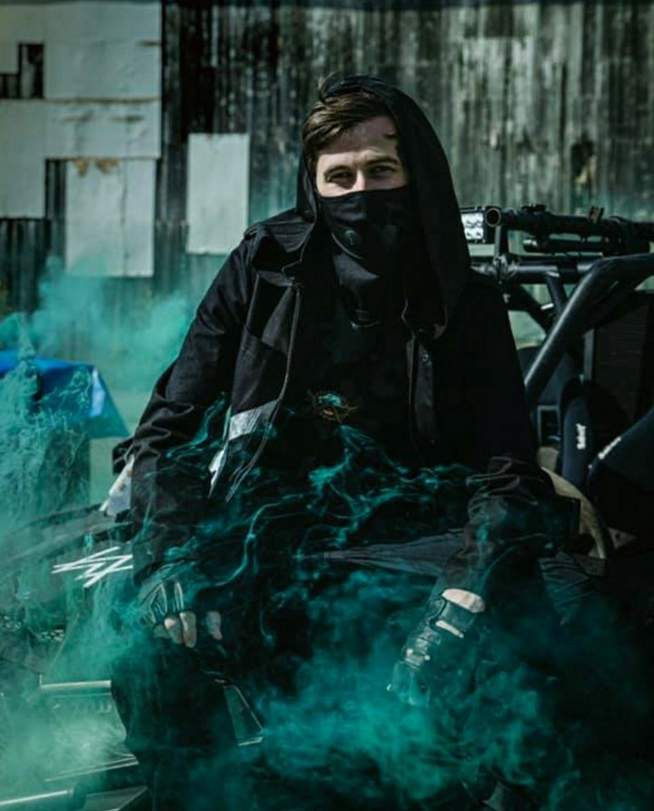 Alan walker= Best DJ