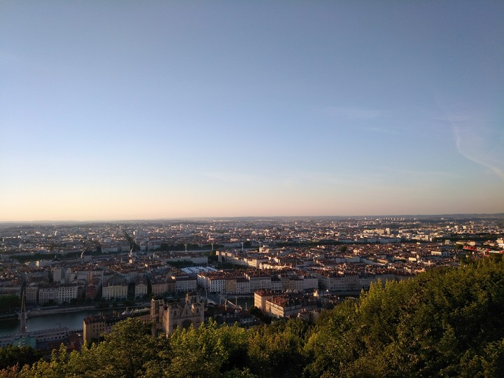 peaceful, great city
