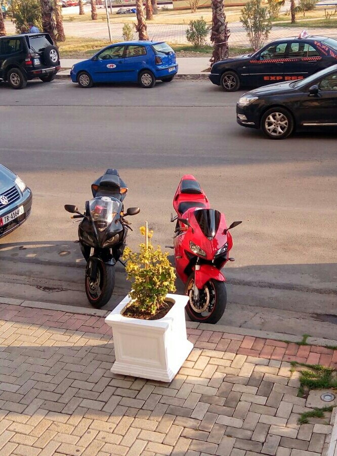 Black&Red