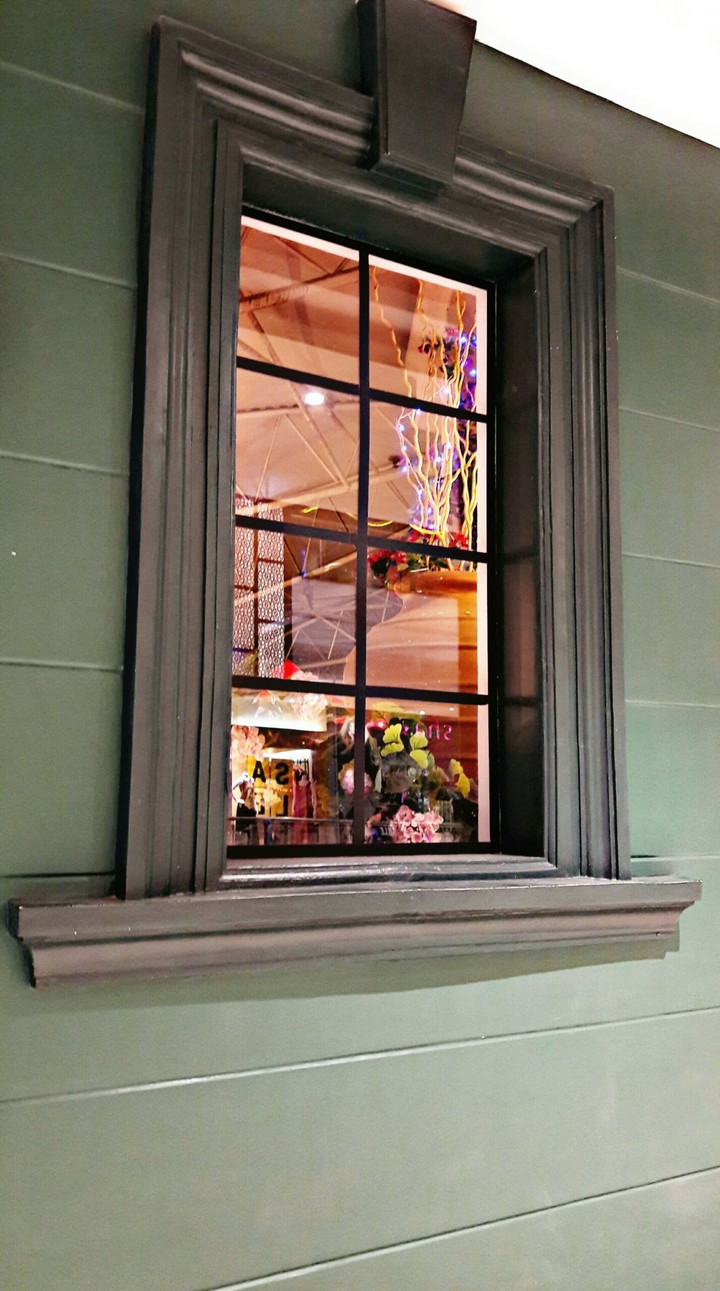 Window...♡