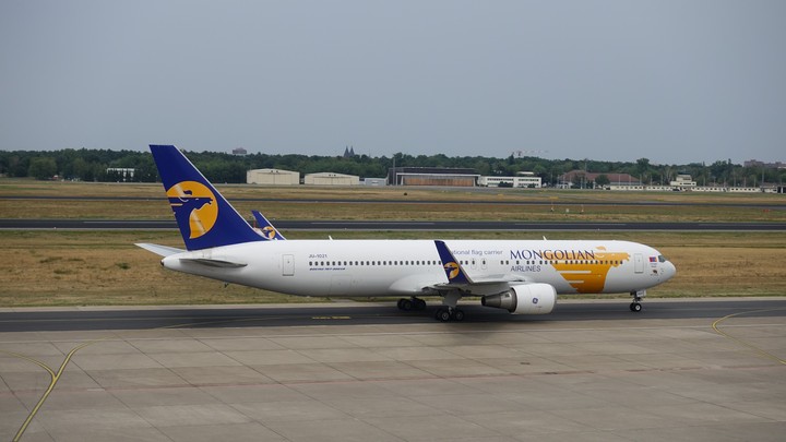 Airplane Flugzeug Aircraft Plane