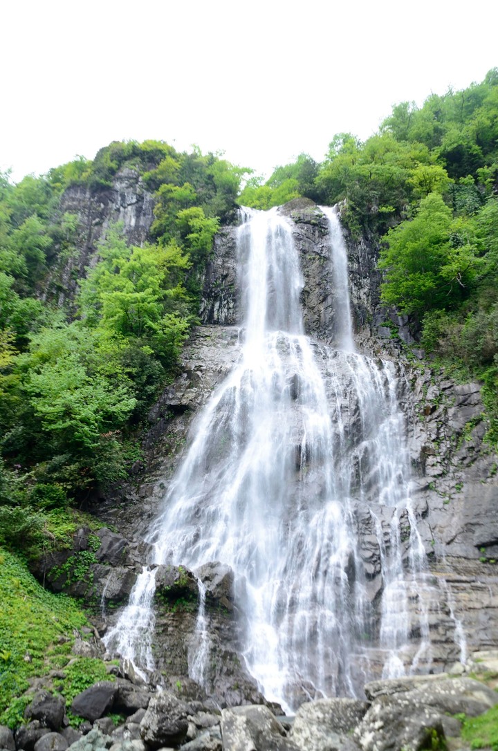 Artvin Arhavi Mencuna Şelalesi