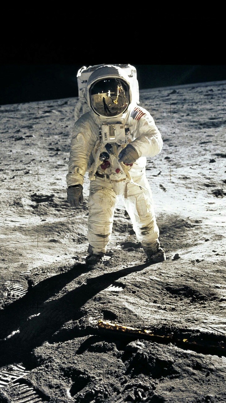 astronaut miui (follow me on Instagram : kocinhasan)