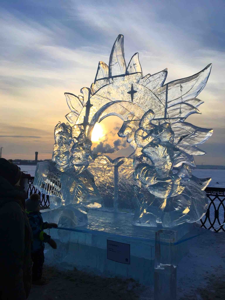 Ice sculpture