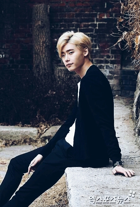 Lee Jong Suk