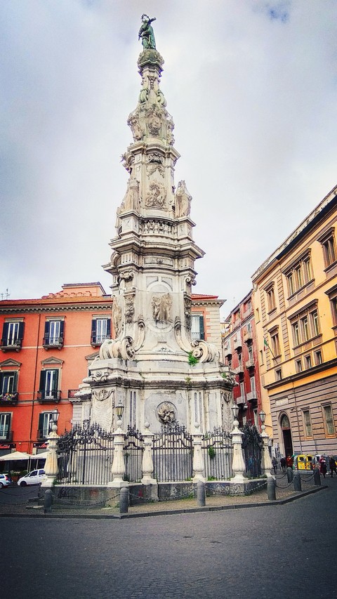 obélisque immacolata Madonna, Naples, Italie