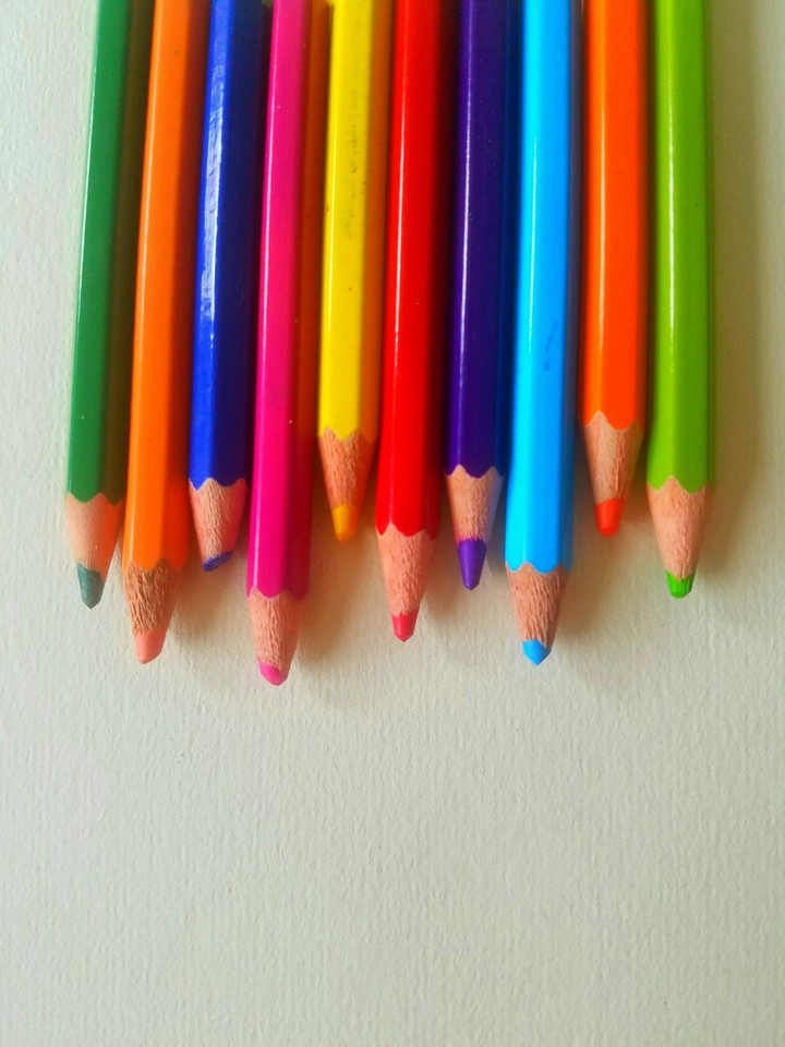 colour pencils