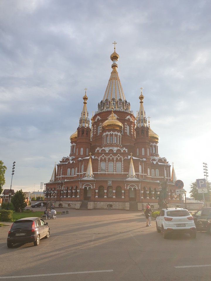 храм