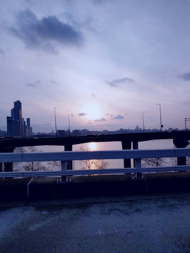 The evening of the Han River