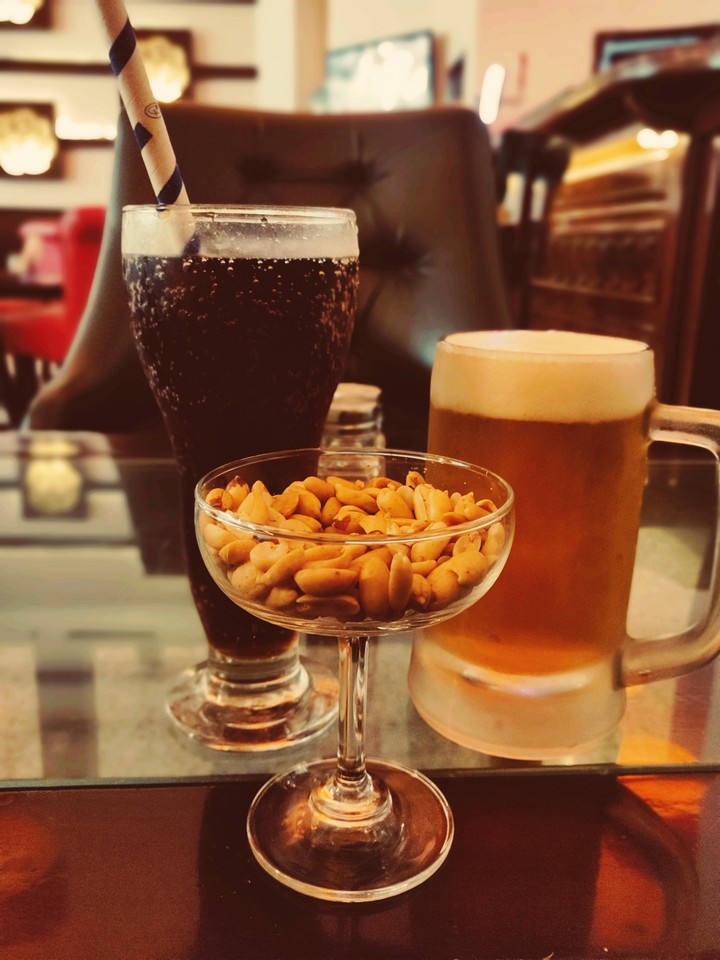 bar