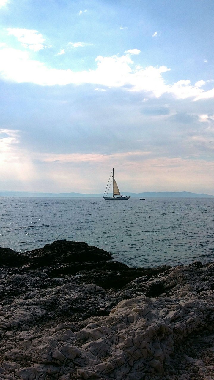 Sail boat