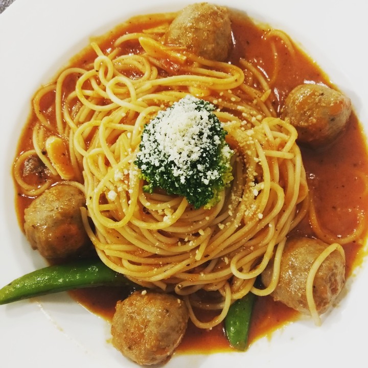 Spaghetti Meatball bolognese
