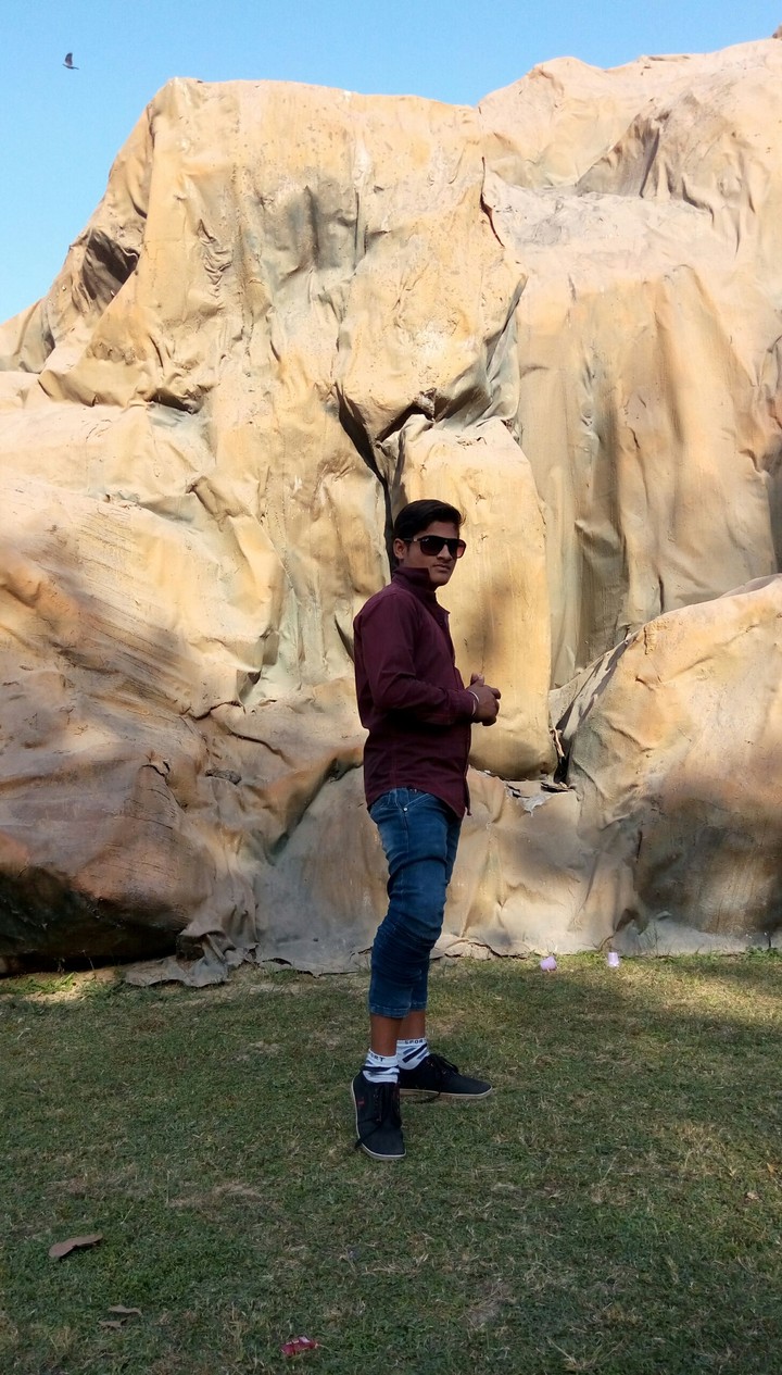 mast background