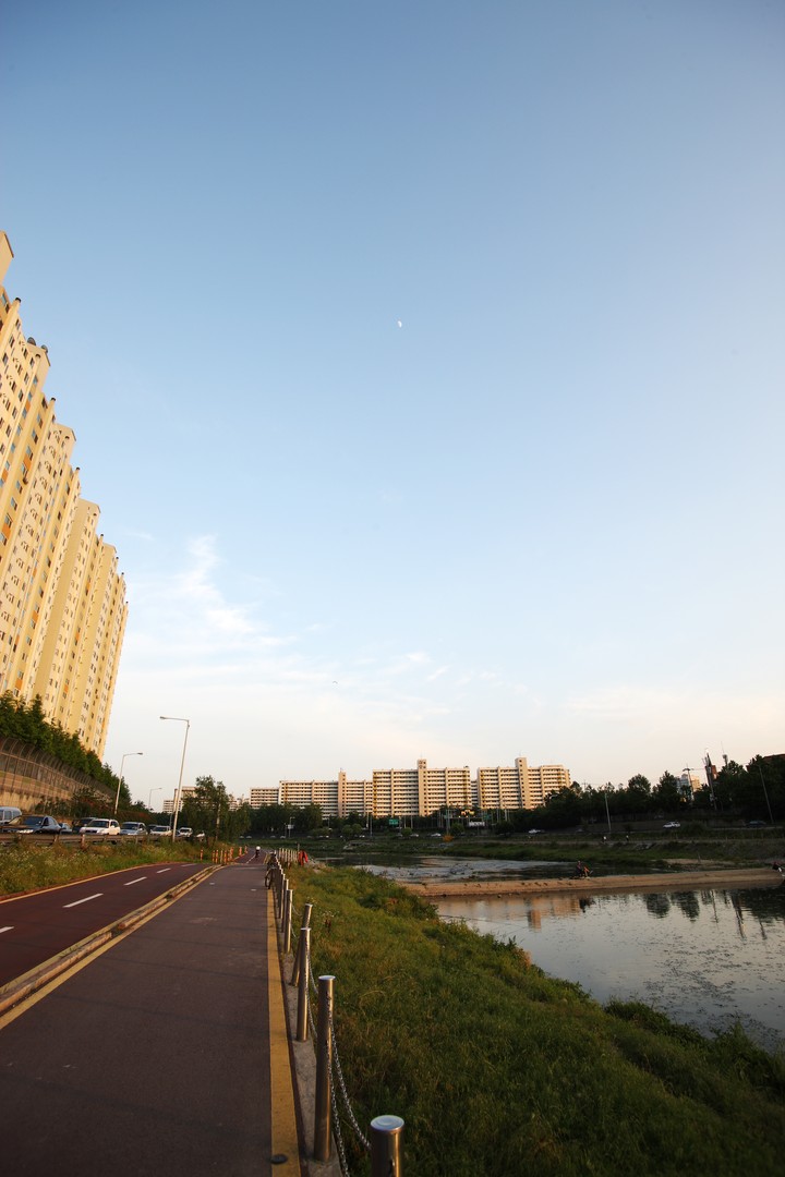 Skyscraper
