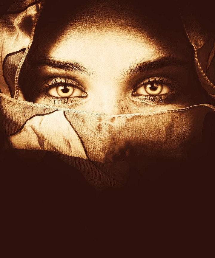 sensual eyes