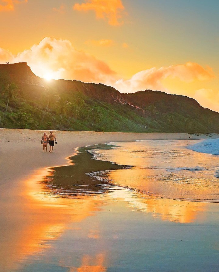 Sol e praia.