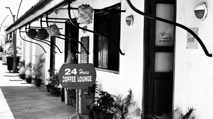 coffee lounge Pondicherry