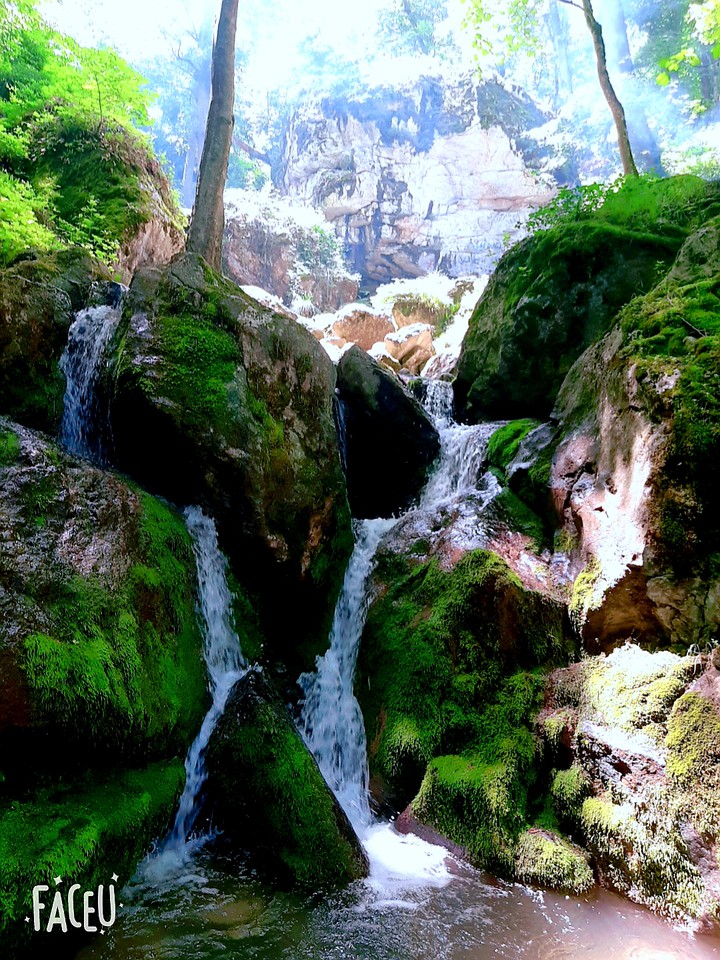 آبشار کبودوال