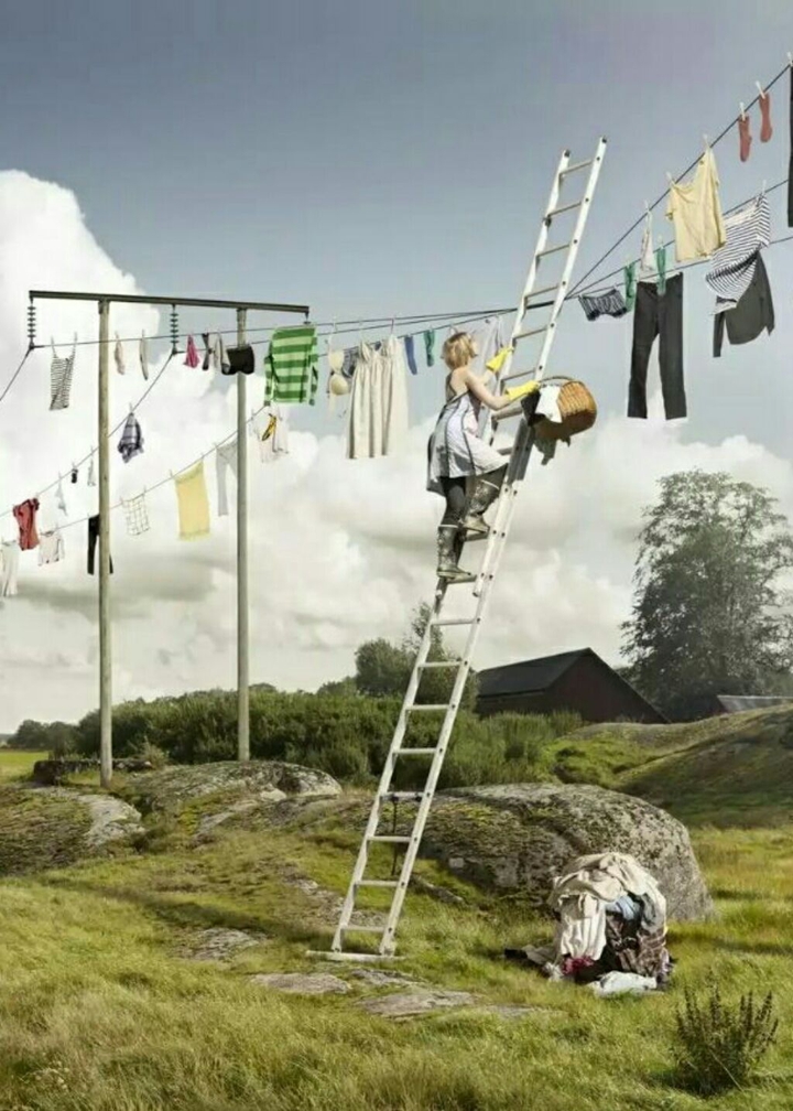 Hanging the clothes
