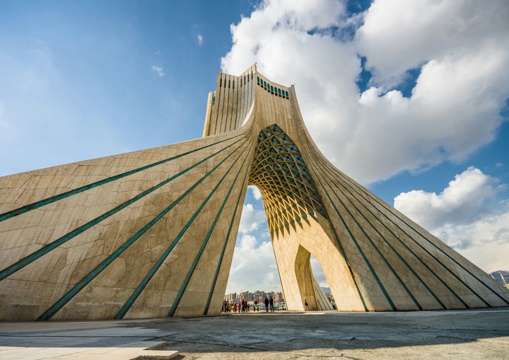 azadi sq