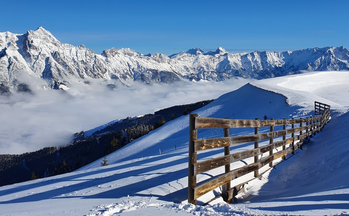 skiing