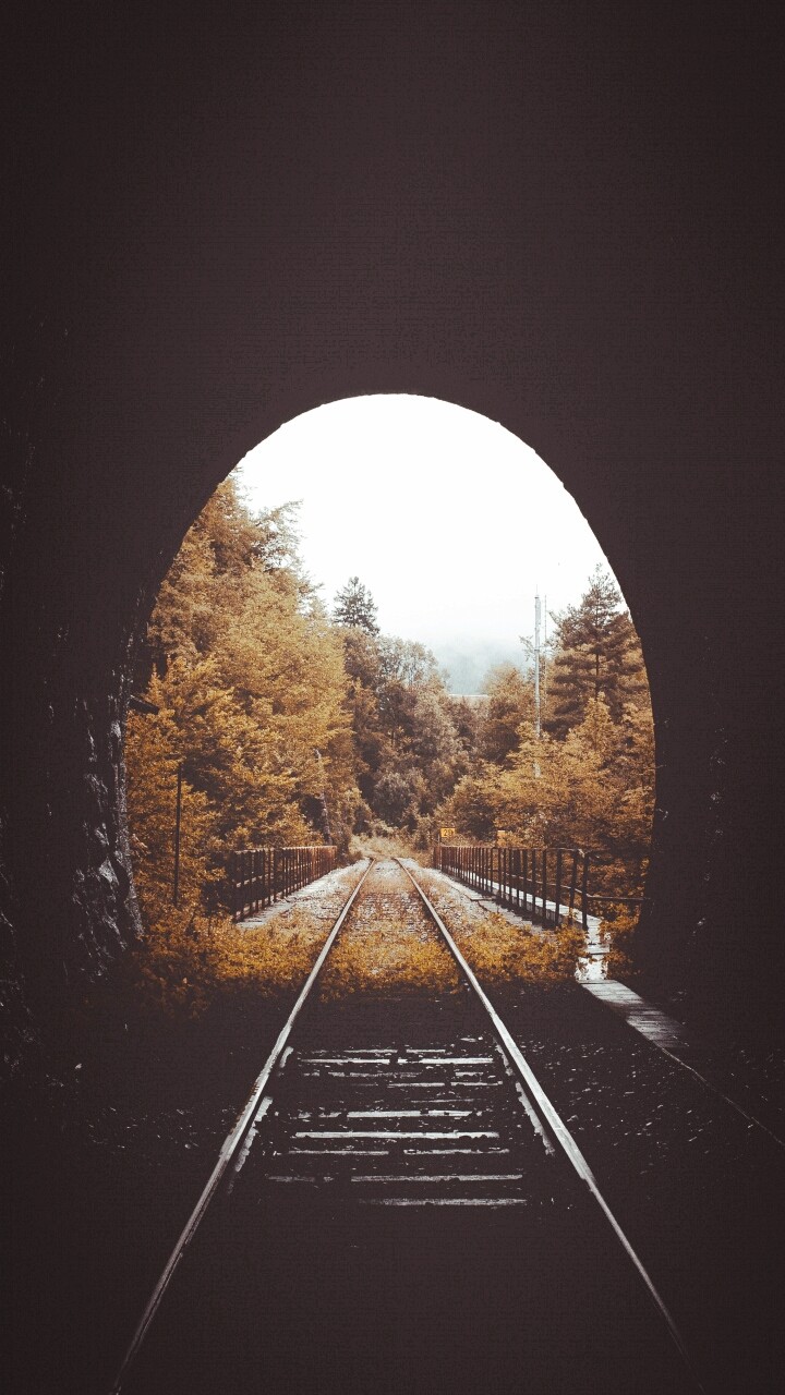 SEPTEMBER in TUNEL