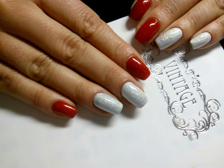 Holo nails