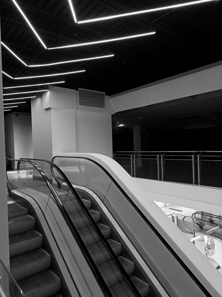 escalator
