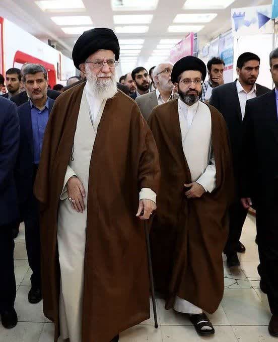 #حضرت_آقا [ست پدر و پسری به این میگن، بقیه اش سوء تفاهُـمه.