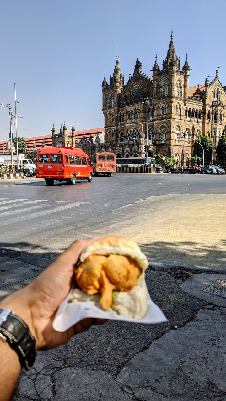 Mumbai & VadaPav