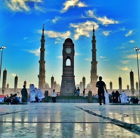 Masjid Nabvi...