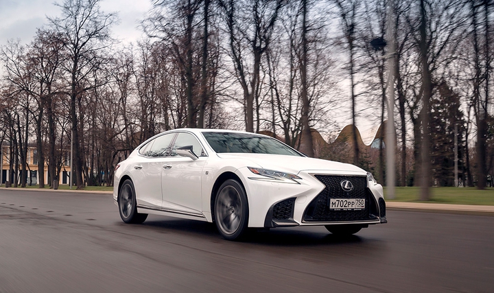 lexus