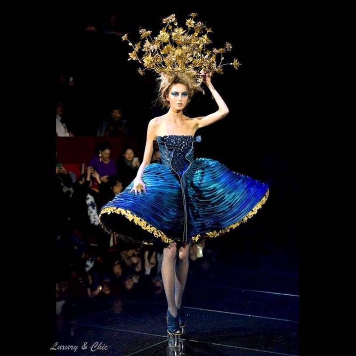 great collection art style dresses 