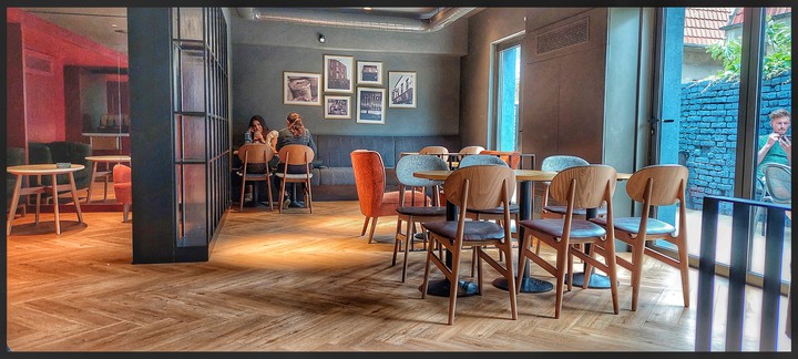 Costa cafe