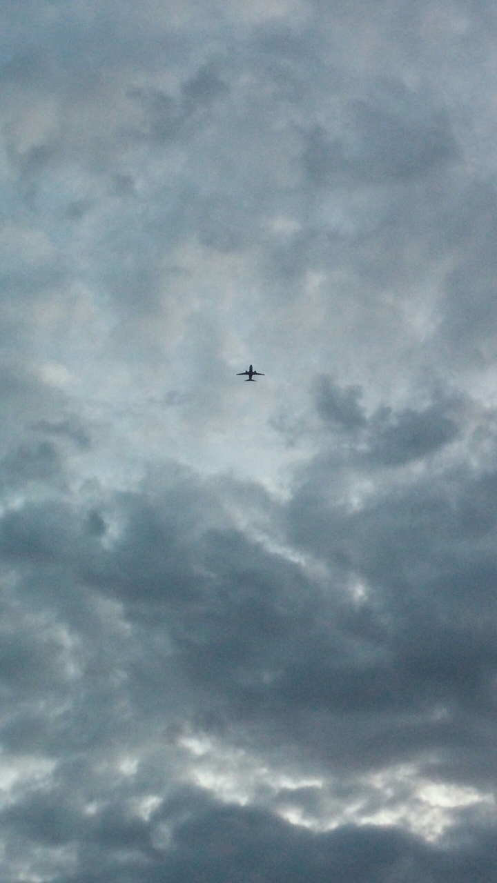 737