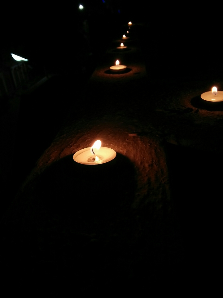 BE THE LIGHT OF SOMEONE'S DARK
