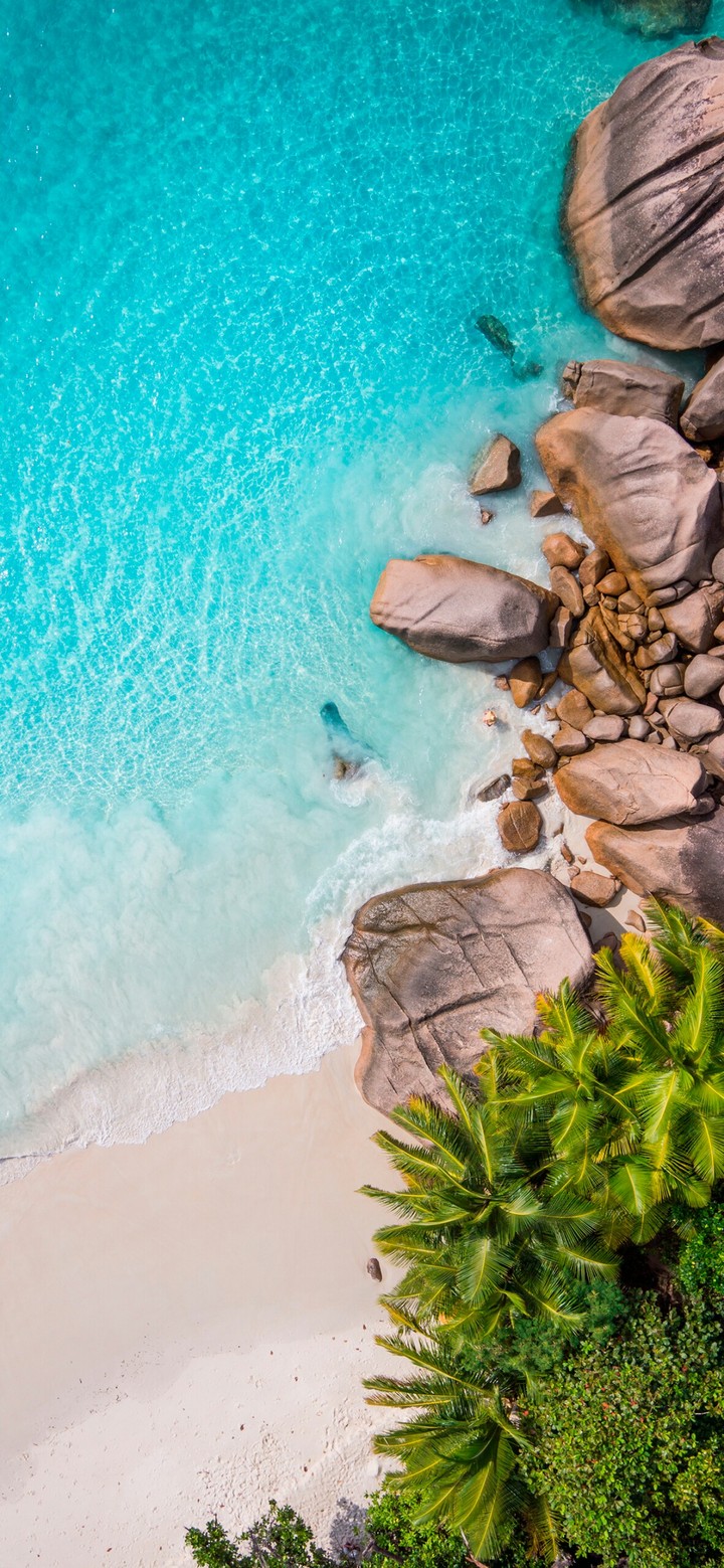 clean sea clean beach