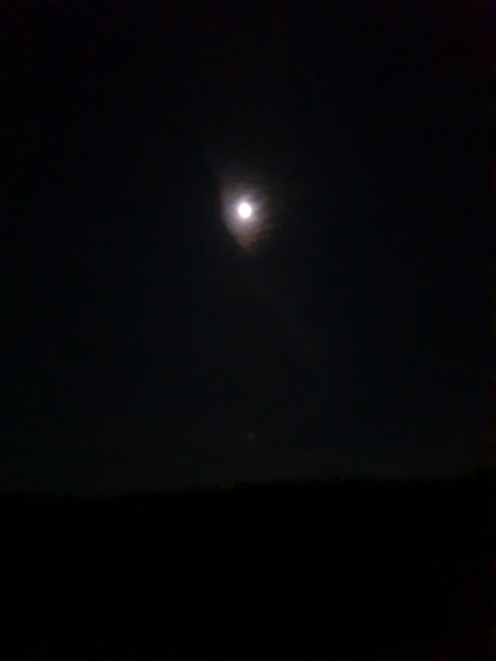 Луна