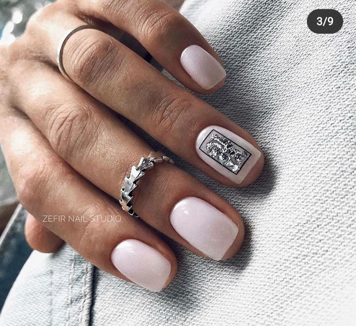 nails