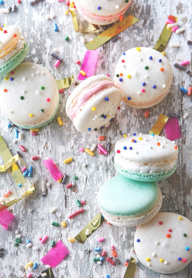 Macrons...