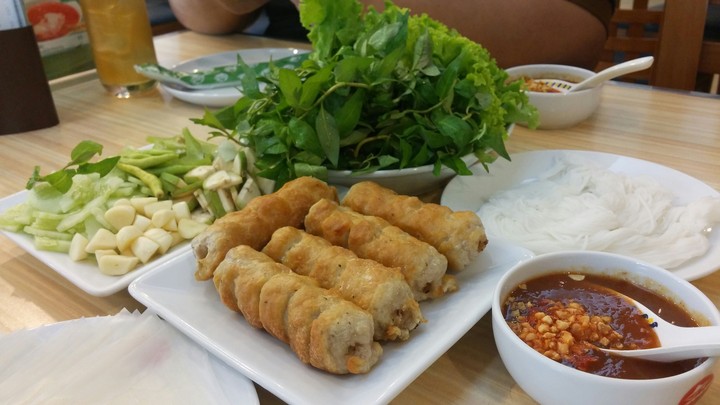 แหนมเนือง