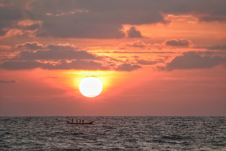 The SunRise Boat