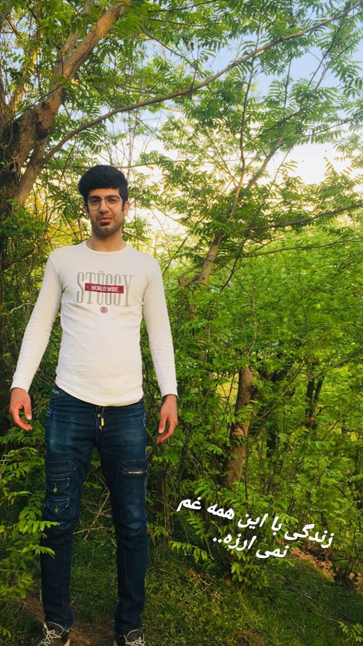 مهدی دوستم