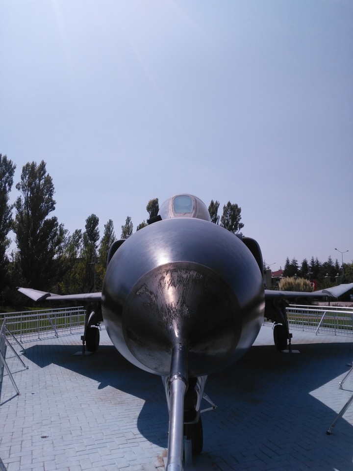 TAF F-4 PHANToM ll